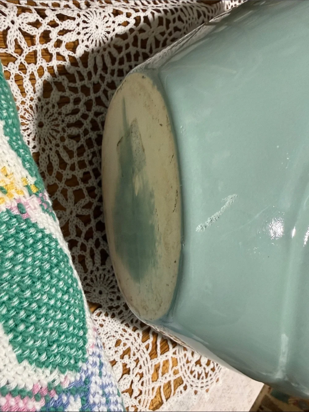 vintage 1980s Haeger art deco revival ceramic vase pastel seafoam green